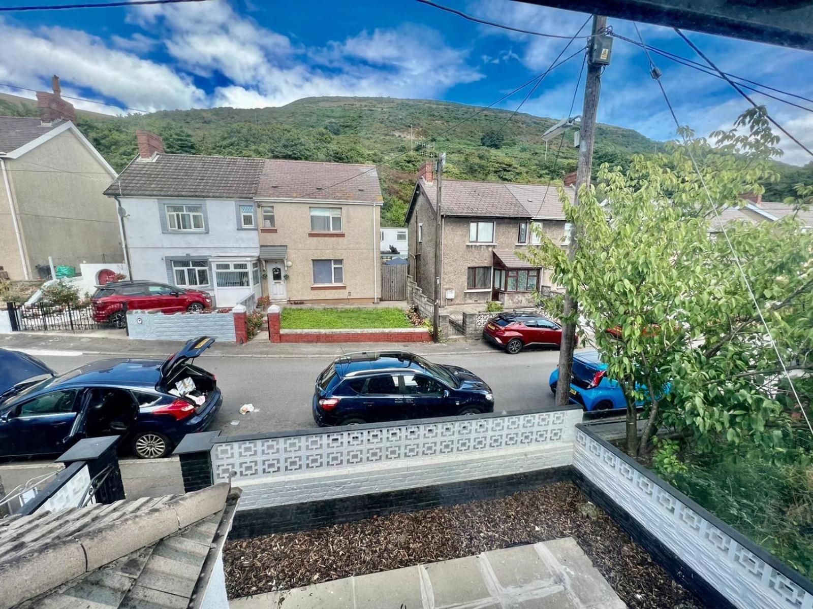 Executive 3 Bedroom Port Talbot Town Centre Margam Sleeps 7 Dış mekan fotoğraf