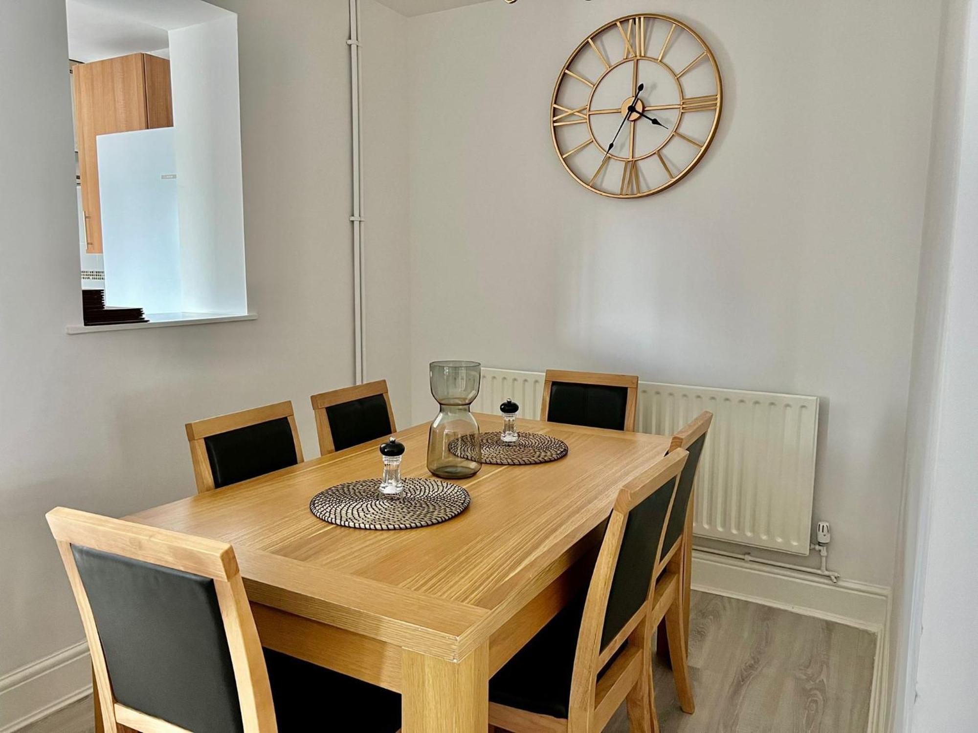 Executive 3 Bedroom Port Talbot Town Centre Margam Sleeps 7 Dış mekan fotoğraf